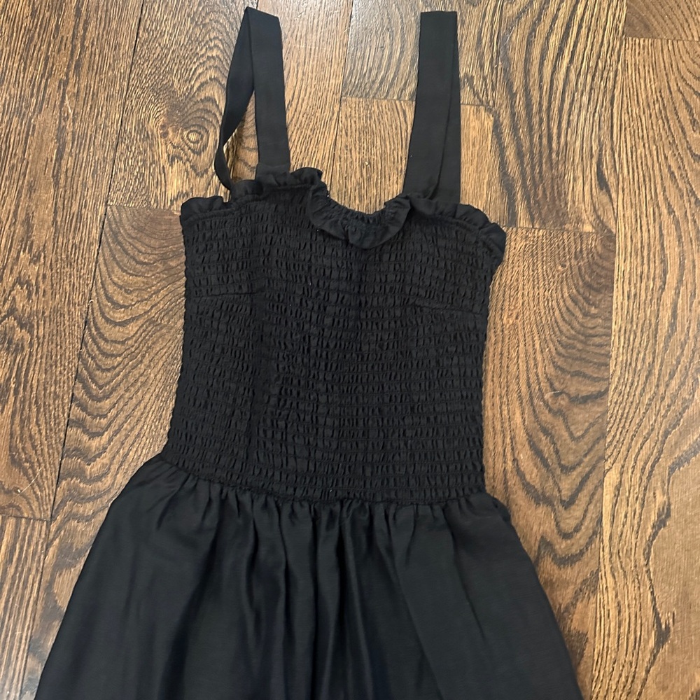 Vetta tiered smocked dress Black - Picture 8 of 9